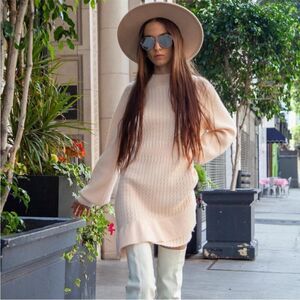 Hope Horizon Cream Cable Knit Ruffle Hem
Sweater Boutique Mini Dress